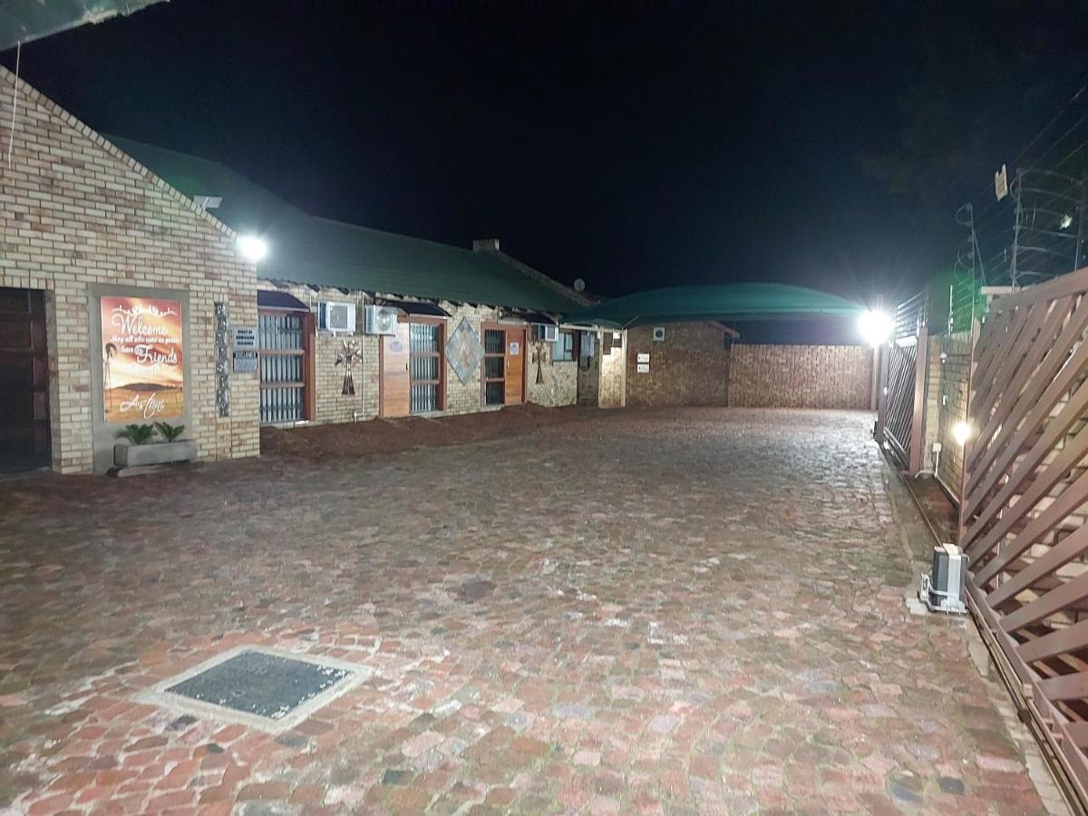Twins Guest House Astoni Vanderbijlpark Esterno foto