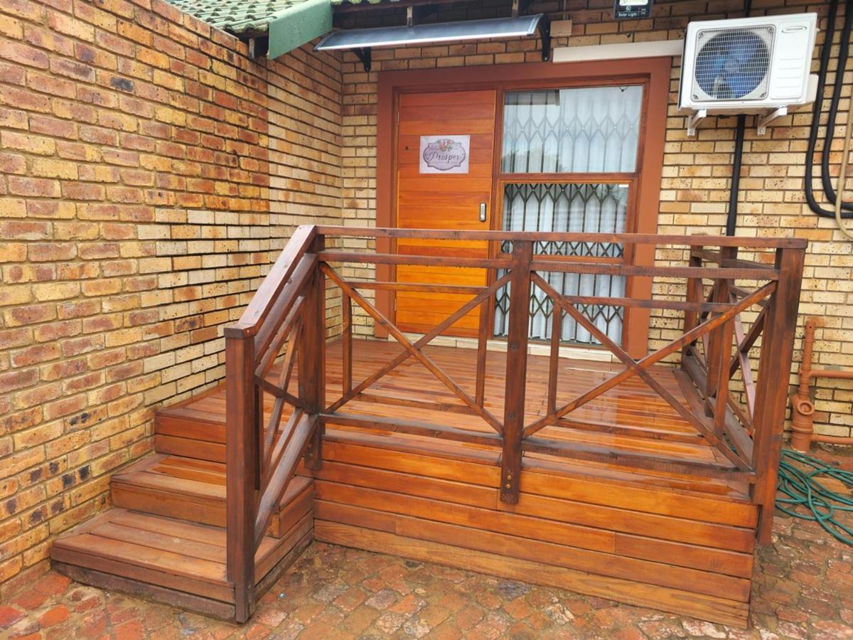Twins Guest House Astoni Vanderbijlpark Camera foto