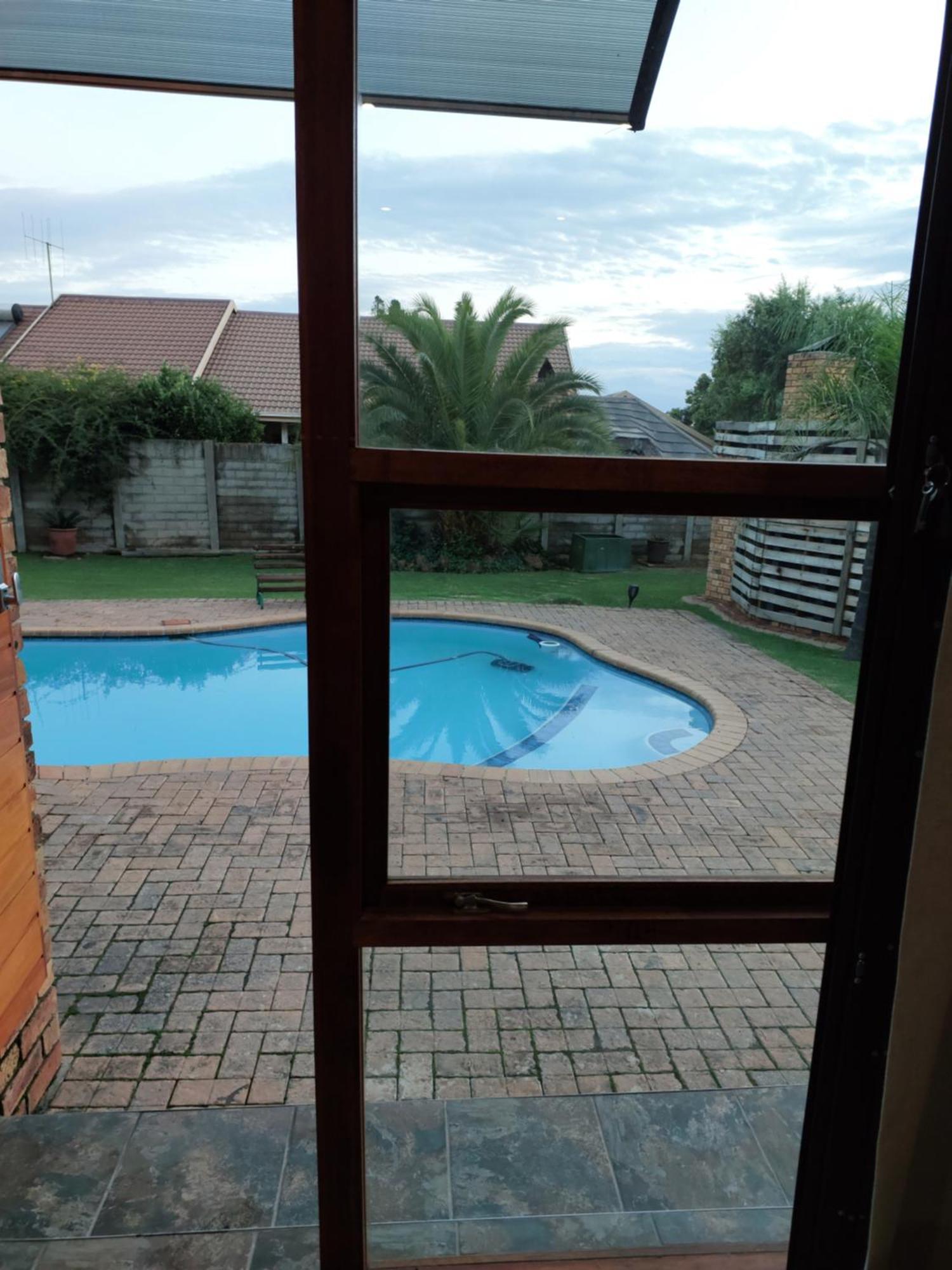 Twins Guest House Astoni Vanderbijlpark Camera foto