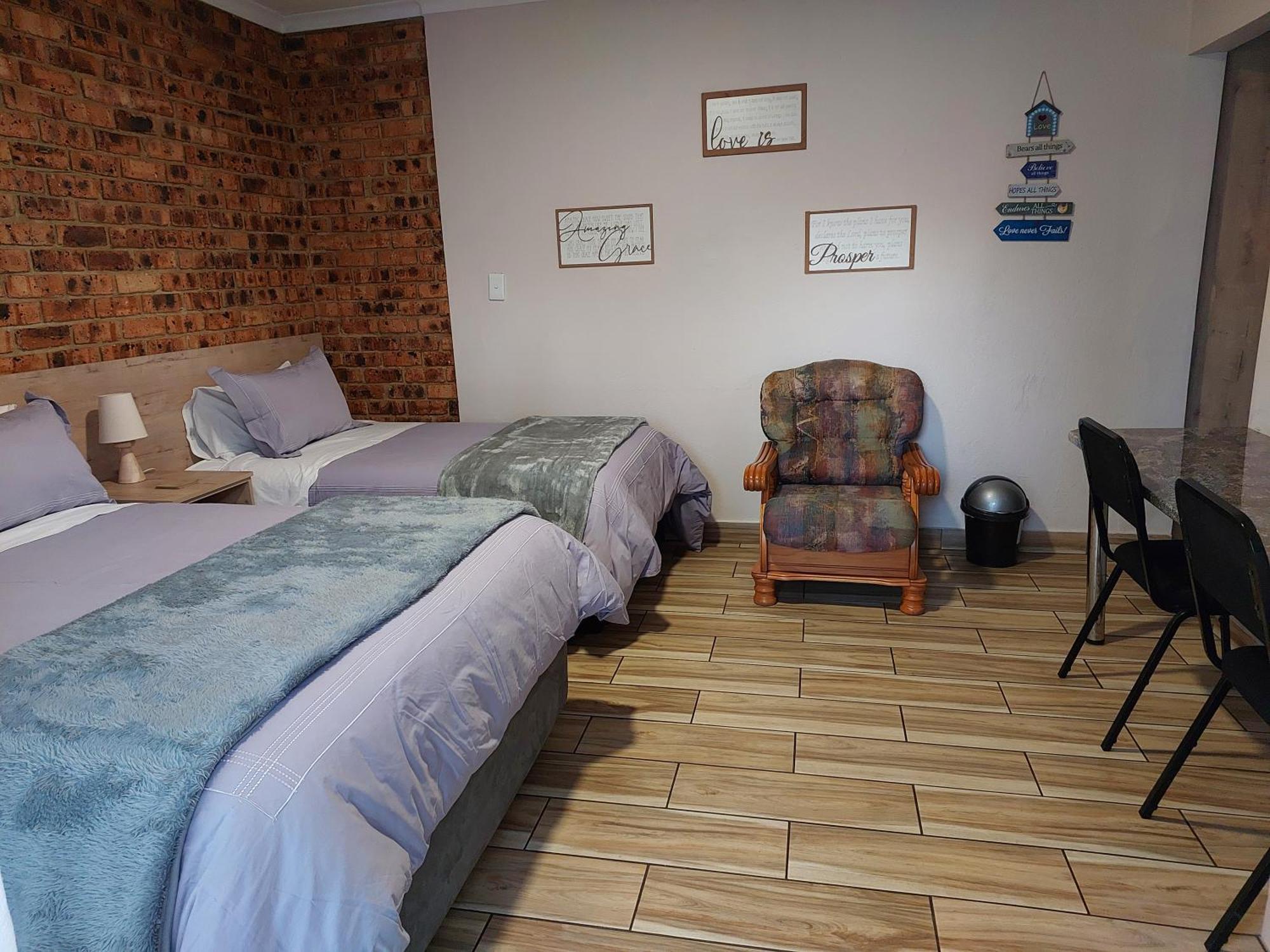 Twins Guest House Astoni Vanderbijlpark Esterno foto